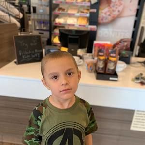 Meet your Posher, Jean